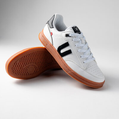 Urban AUTHENTIC TENIS UH361/ME/WHTBLK